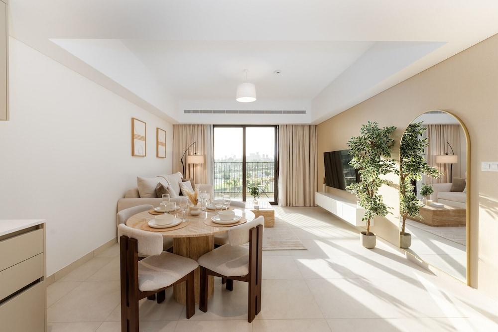 Chic MJL Retreat Steps to Souk Madinat Burj Al Arab