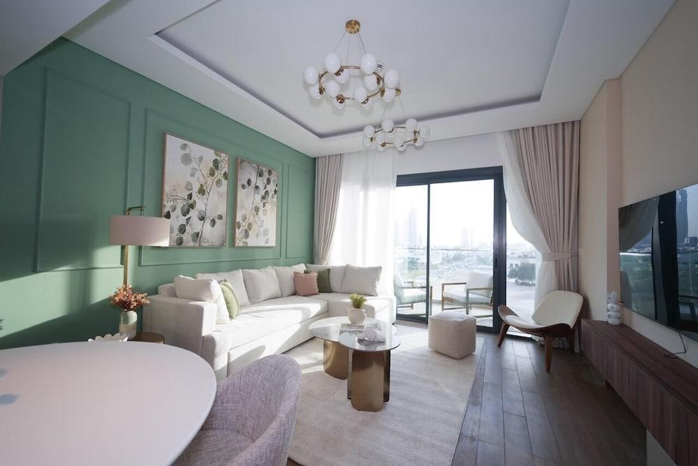 City Walk Gem: Cozy 1BR With Balcony - Tap to explore photos