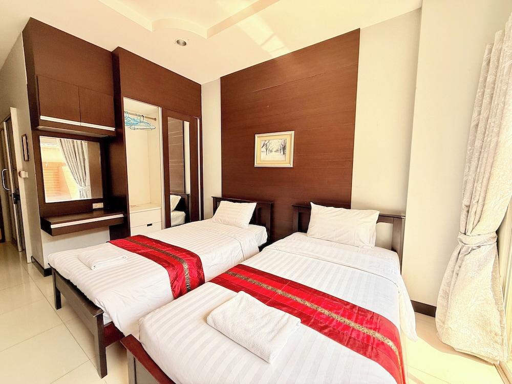 T8 Exclusive Boutique Pattaya Hotel Room Type - Deluxe Room, Garden View