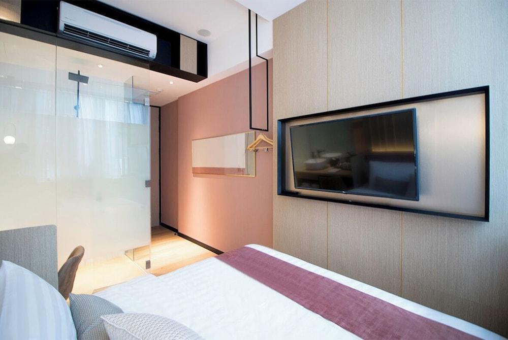 Luma 41 Room Type - Premier Room, 1 King Bed