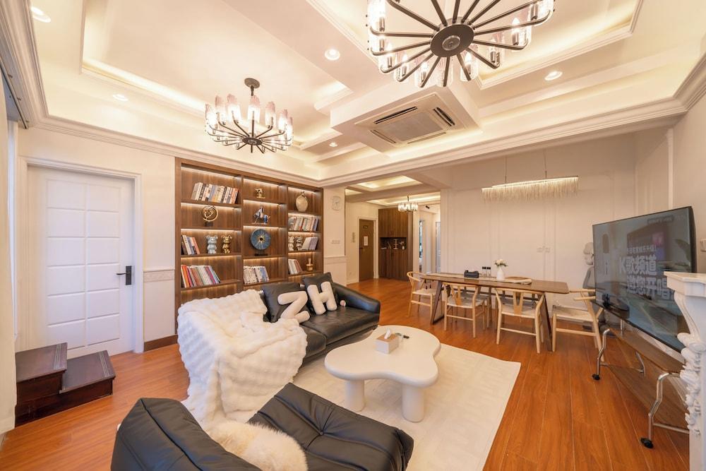 Zhome-HaiQi Garden 5Beds with Bund View - Tap to explore photos