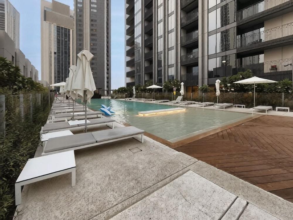 Vogue | Creek Gate Waterfront living Creek Harbour