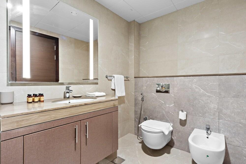 Silkhaus Najmat Tower Luxurious 1bdr Park Access - Tap to explore photos