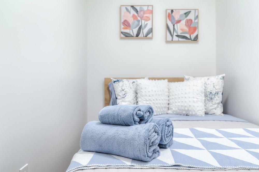 MA Downtown Toronto Residences - Tap to explore photos