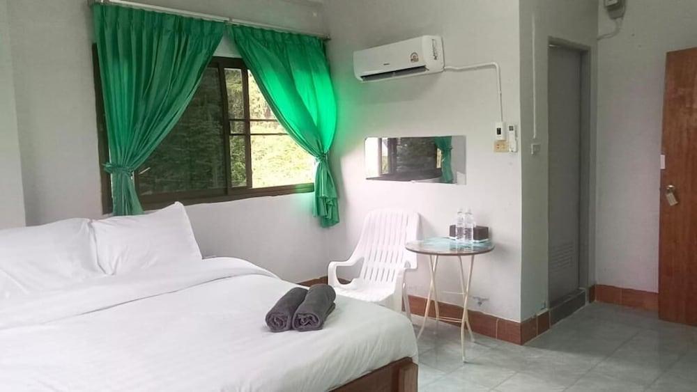 Mountain View Hostel - Krabi Airport Room Type - Standard Double Room, City View