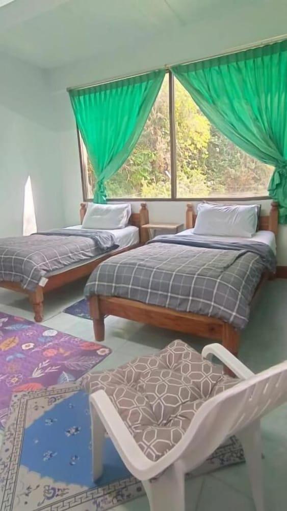 Mountain View Hostel - Krabi Airport Room Type - Comfort Twin Room, Hill View