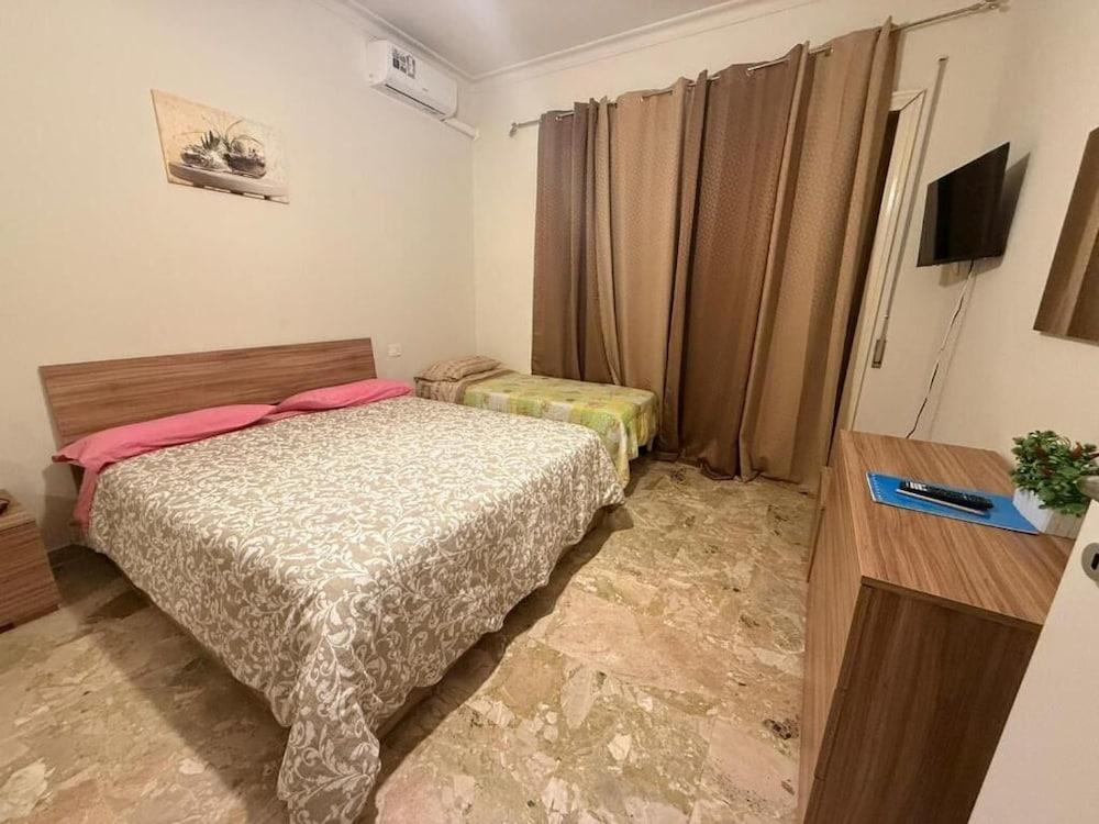 MaSa Holiday House Vatican - Tap to explore photos