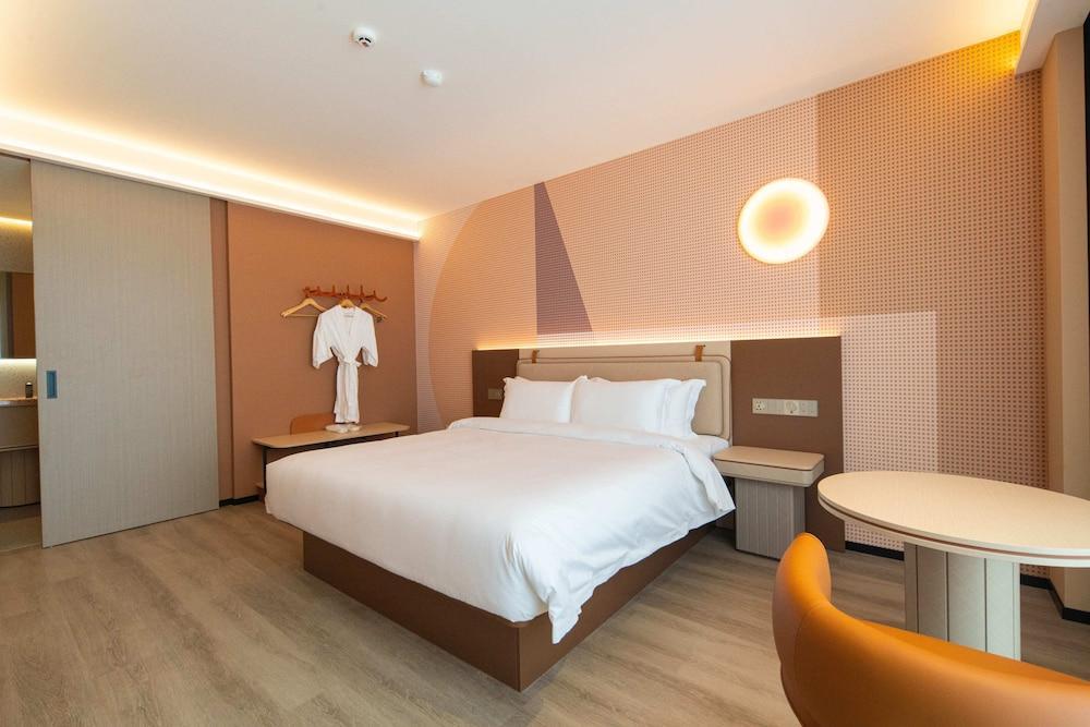 Leston Hotel Sukhumvit Room Type - Superior Room, 1 Bedroom