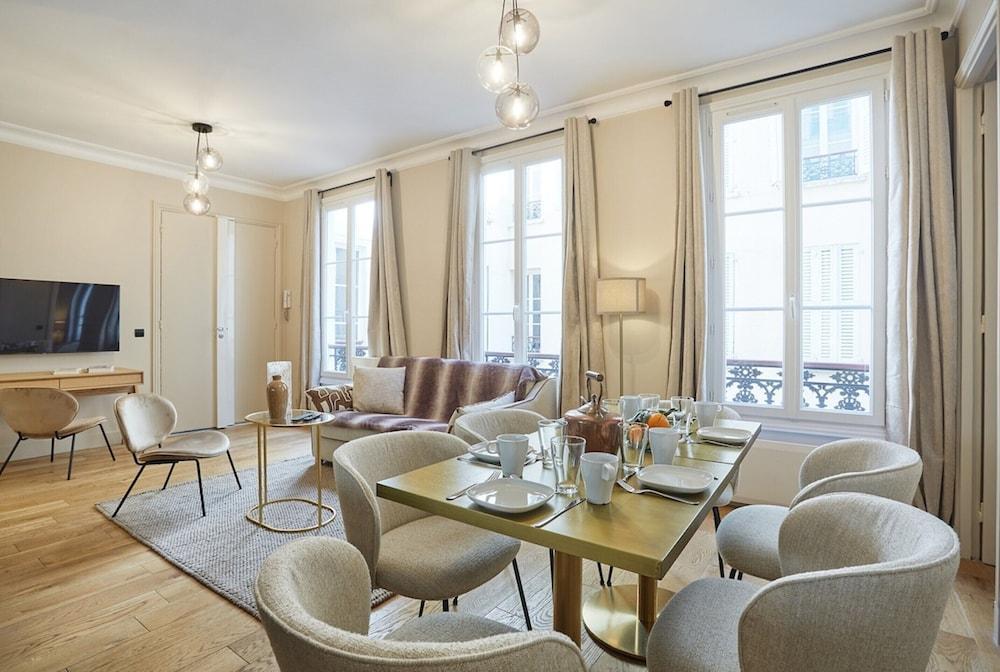 Sublim new Flat Center of Paris Opera Madeleine - Tap to explore photos