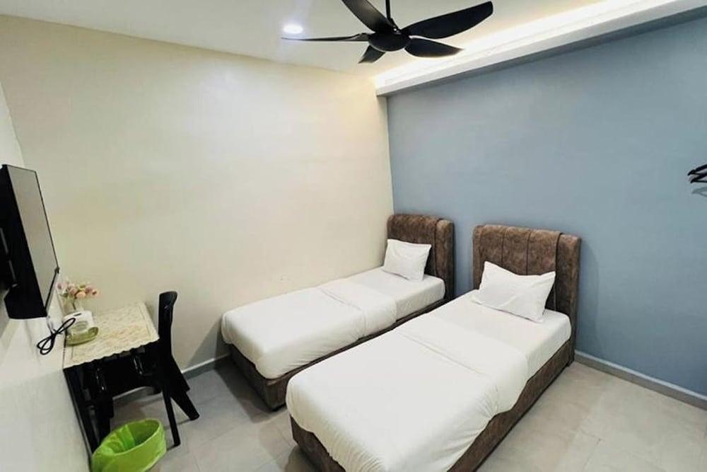 Confidence Motel Room Type - Standard Room