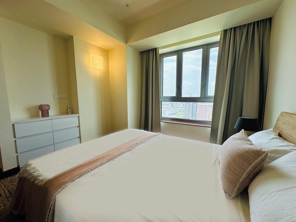 Azure Casa at Cinnamon Life Residence