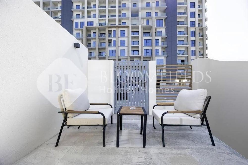 Bloomfields Deluxe 1BR Rukan - Tap to explore photos