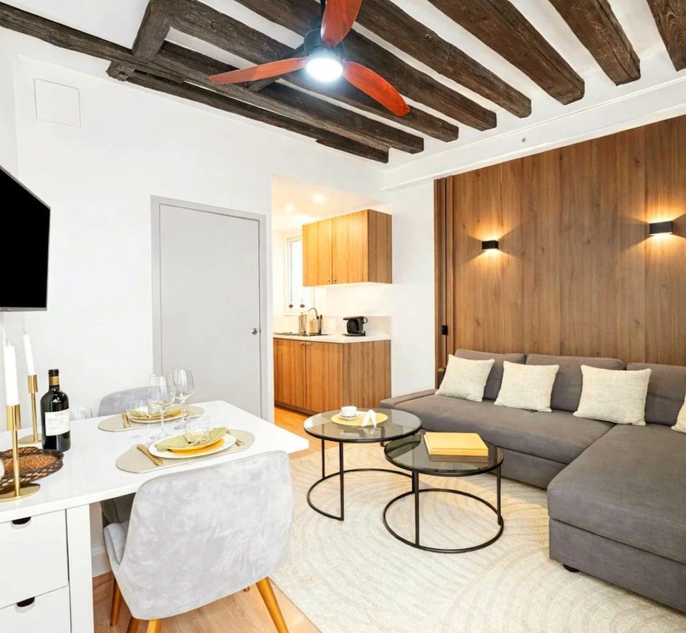 1632 StMartin Room Type - Studio, Courtyard View