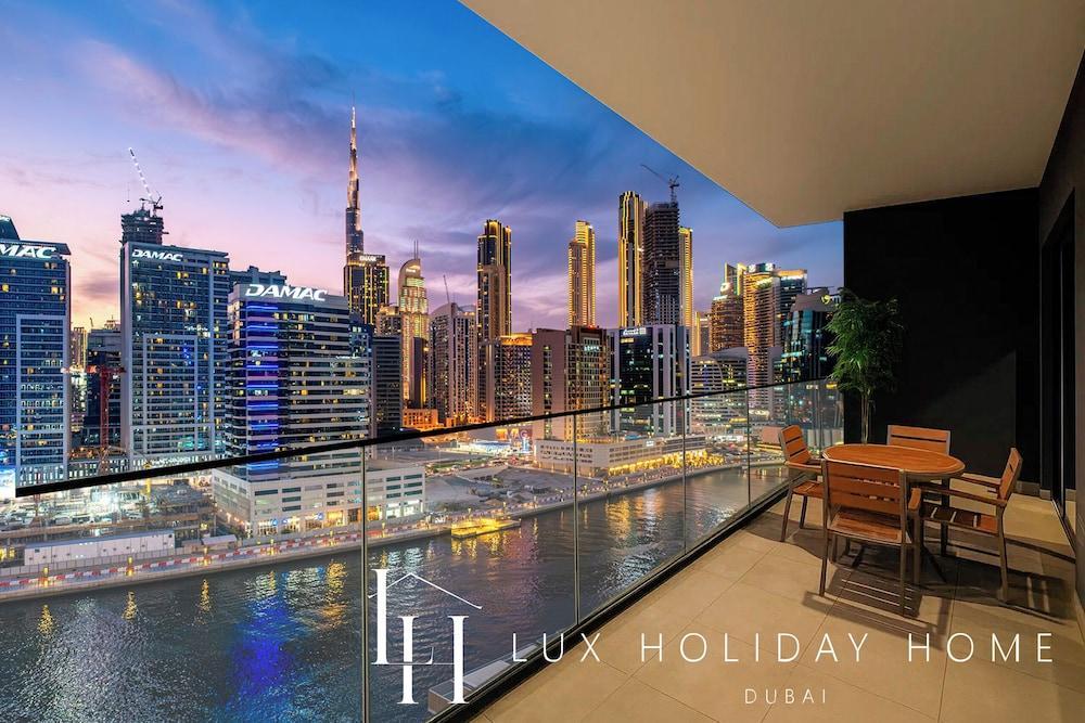 LUX The Modern Binghatti Canal Suite 3 Room Type - Apartment, Balcony, Canal View LUX The Modern Binghatti Canal Suite 3 Room Type - Apartment, Balcony, Canal View
