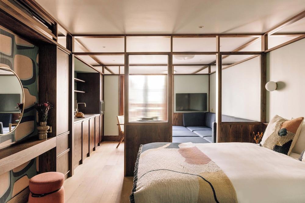 Locke London Canary Wharf Room Type - Junior Suite
