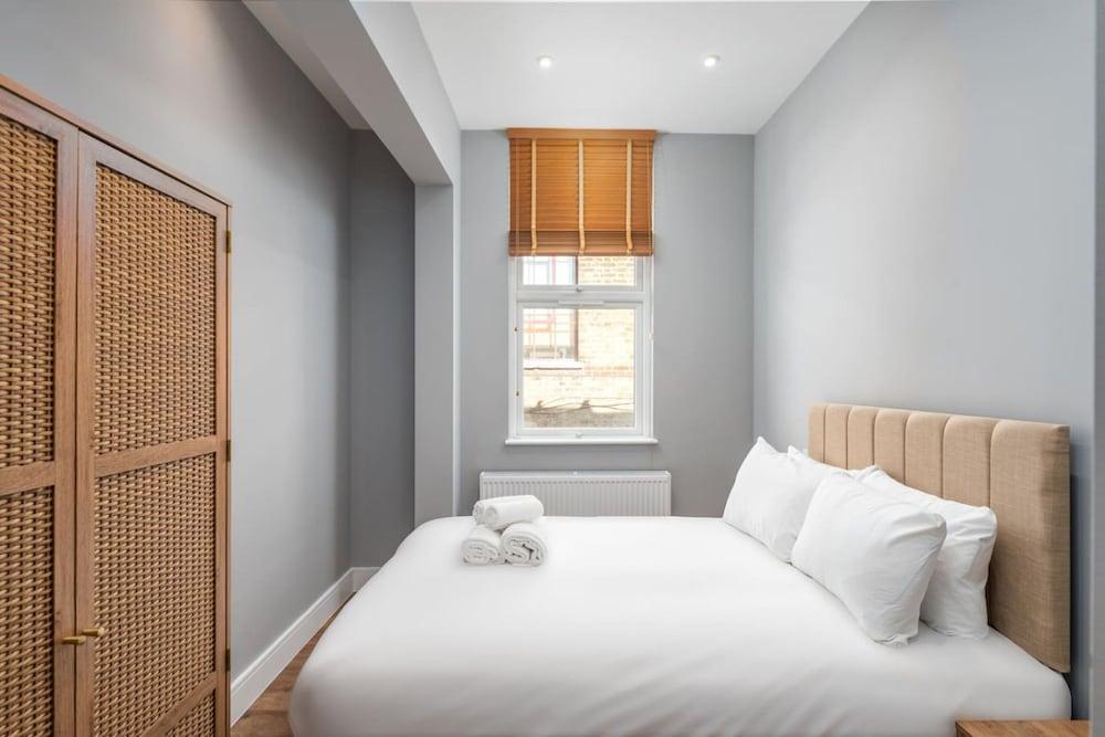 Trendy Islington Flat Us74 - Tap to explore photos