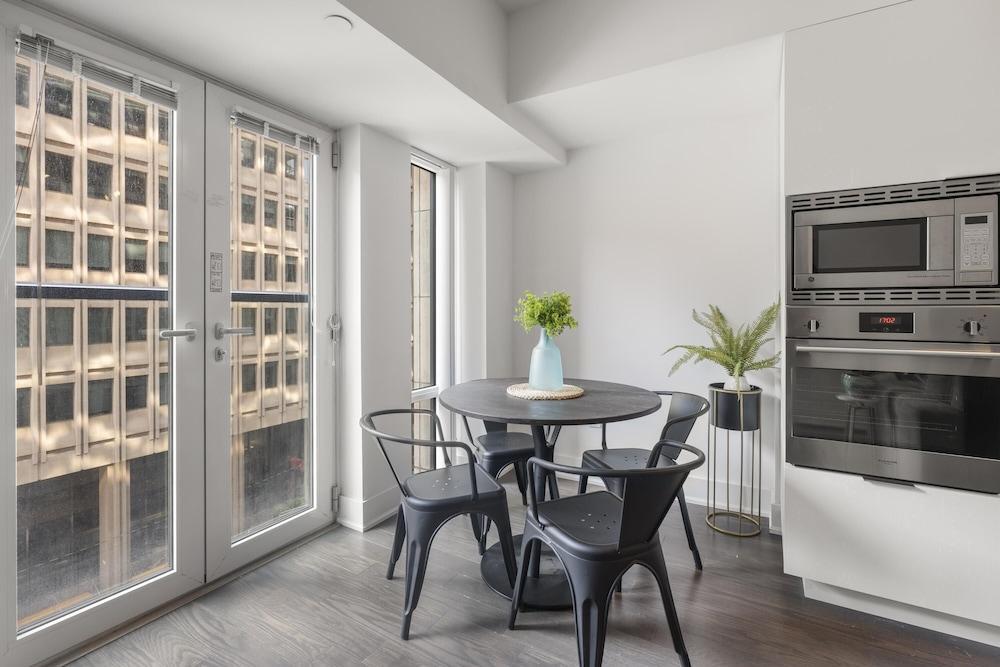 Downtown Central Boutique Suites - Tap to explore photos