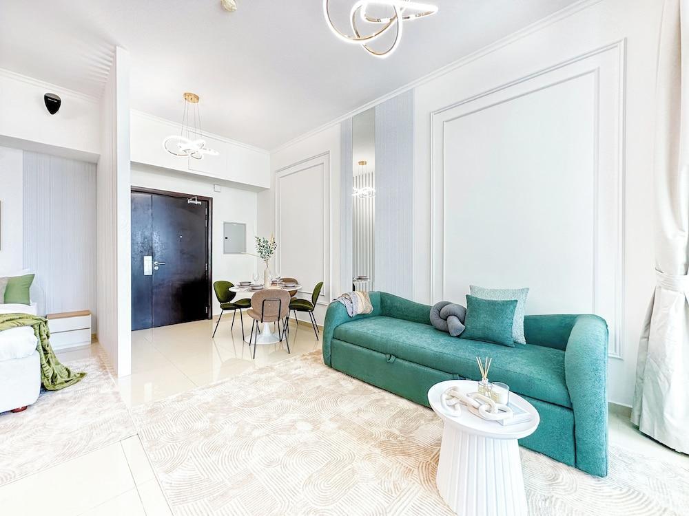 Upgrade Unit with Sea View - Tap to explore photos