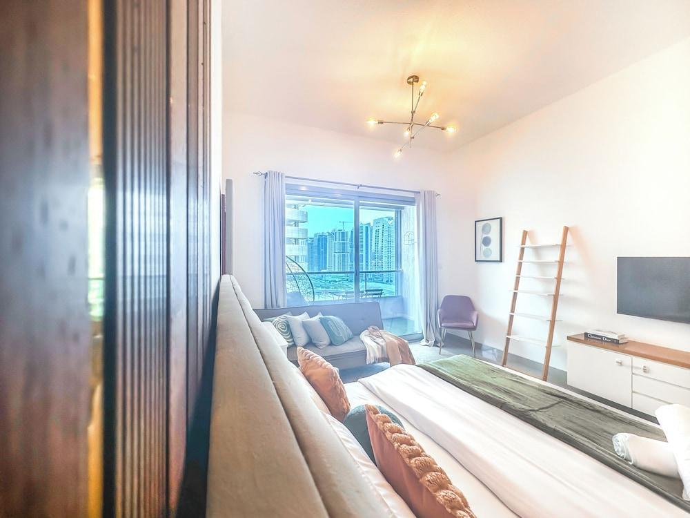 Cool Studio near to Metro & Beach