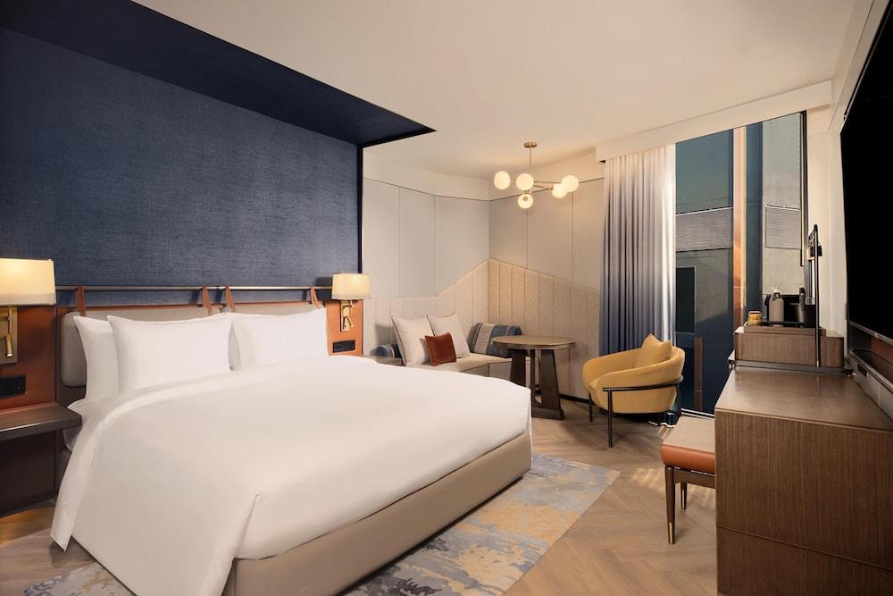 Canopy By Hilton Bangkok Sukhumvit Room Type - King Canopy Courtyard Room