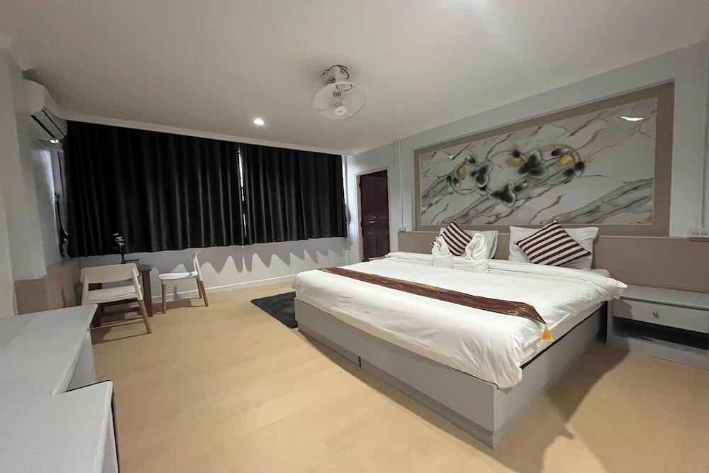 Jomtien Wave Residence Room Type - Suite Room