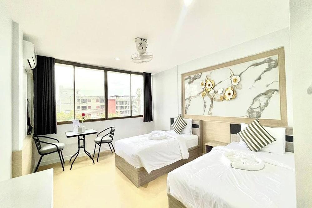 Jomtien Wave Residence Room Type - Twin Room