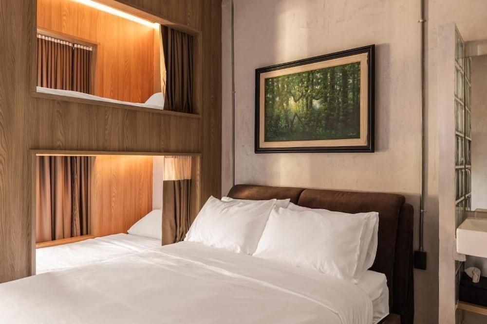 The District Ekkamai Room Type - Triple Room with Private Bathroom The District Ekkamai Room Type - Triple Room with Private Bathroom