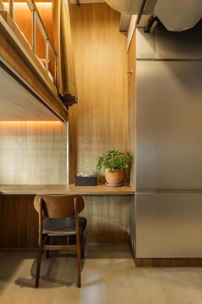 The District Ekkamai Room Type - Private Bunk Bed with Private Bathroom