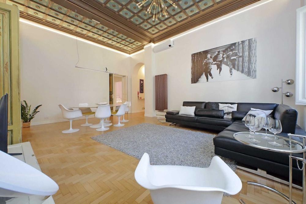 Spacious Prati Apartment for Families - Tap to explore photos