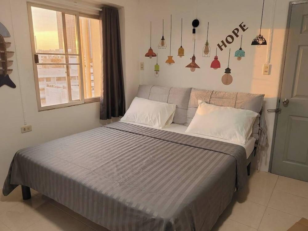 Stay with Ease at Grand Residence 12 Room Type - Standard Double Room