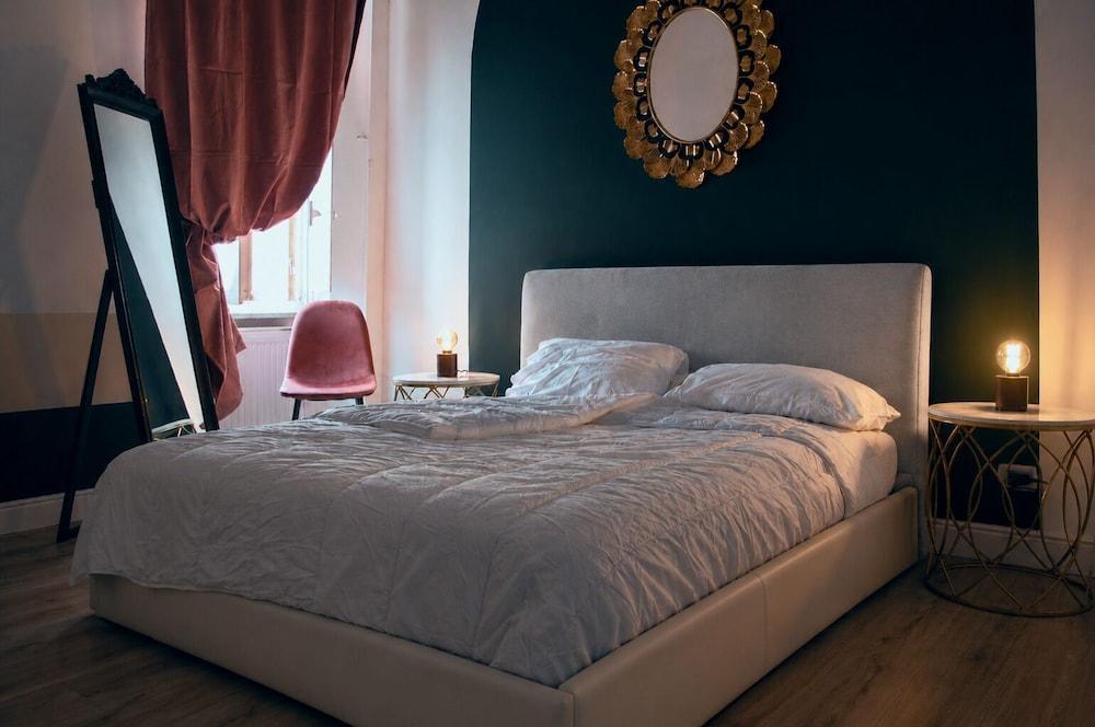 Enotri Guest House