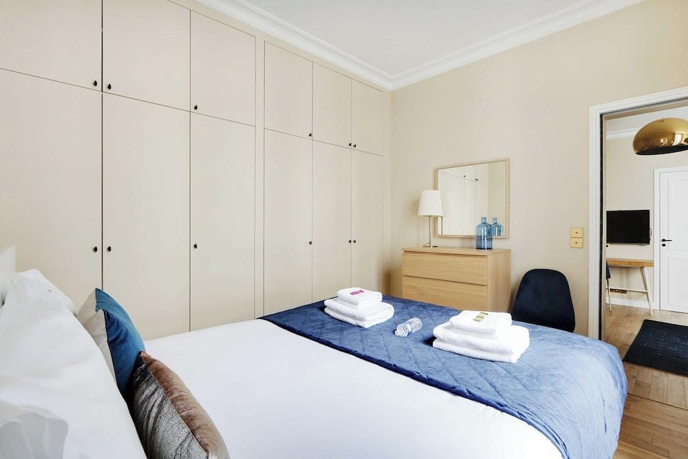 Superb Apartment -1br/4p- Musee D'orsay /louvre - Tap to explore photos