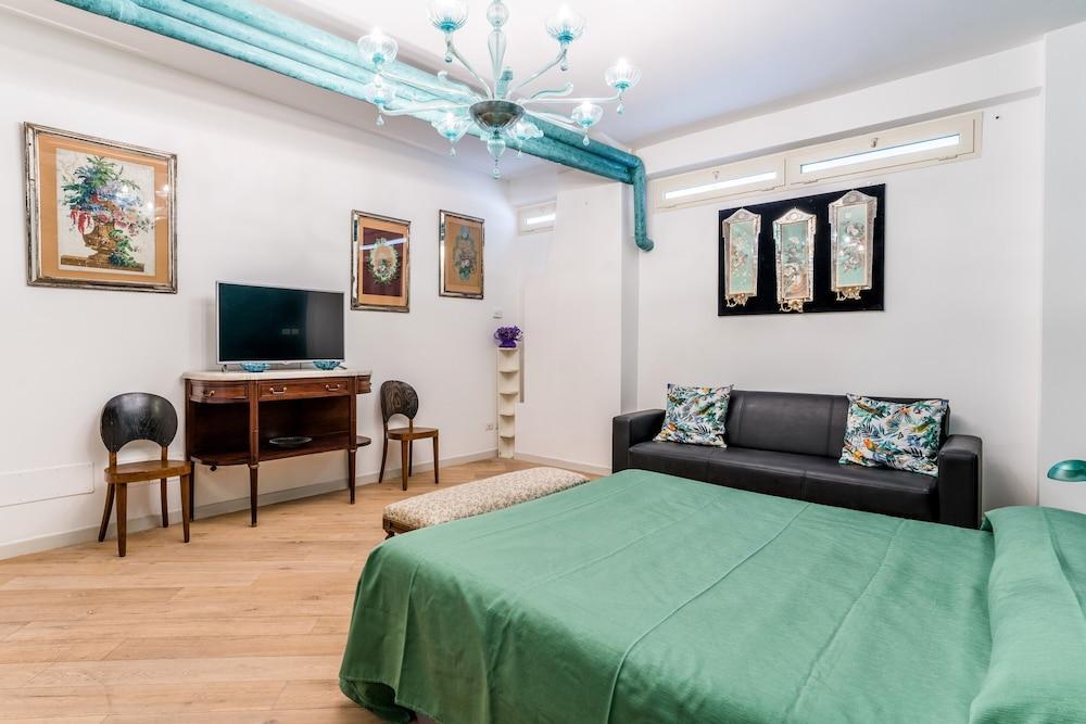 Rome As You Feel - Vatican Deluxe Apartment - Telesforo - Tap to explore photos