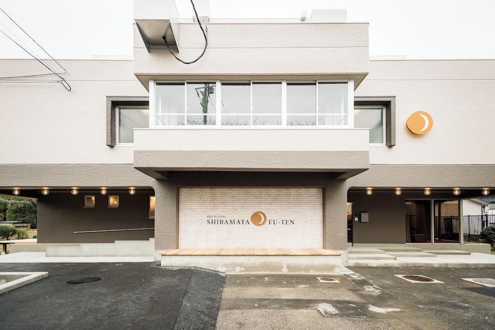 SHIBAMATA FU-TEN BED & LOCAL - Tap to explore photos