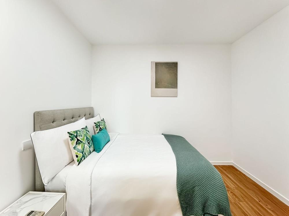 Tyms High Serviced Residence Shanghai Suzhou Creek - Tap to explore photos