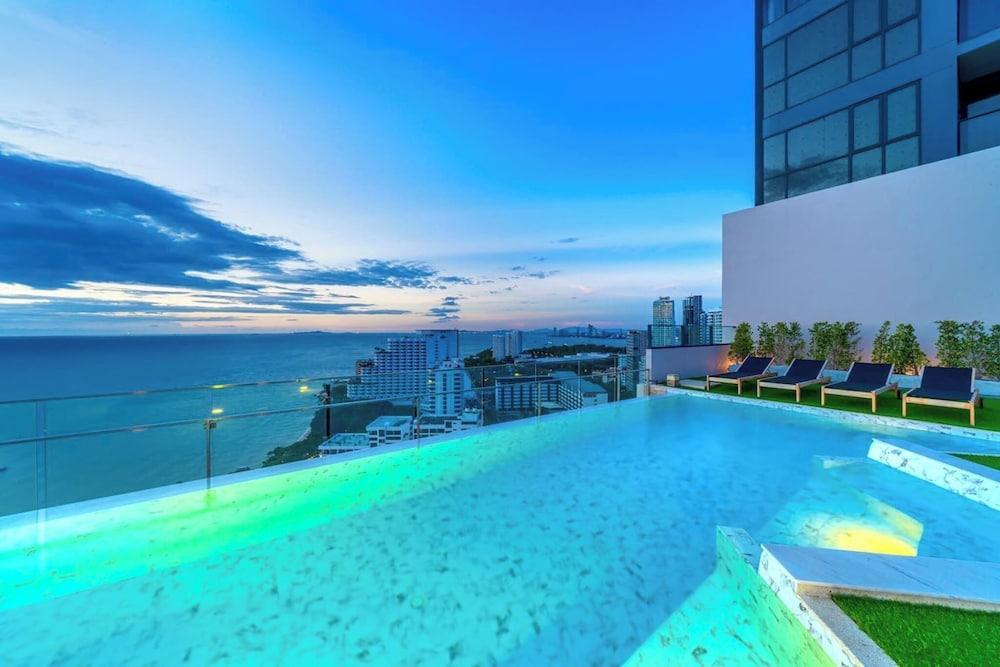 Sea View Luxury - Experience The Exclusivity
