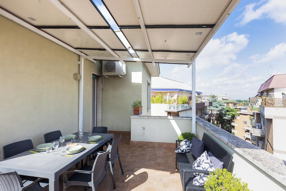 Rental in Rome Saint Peter View Penthouse
