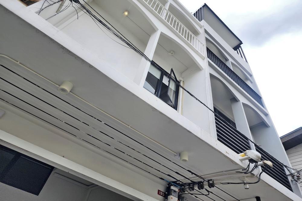 Shade House Bangkok Oldtown - Tap to explore photos