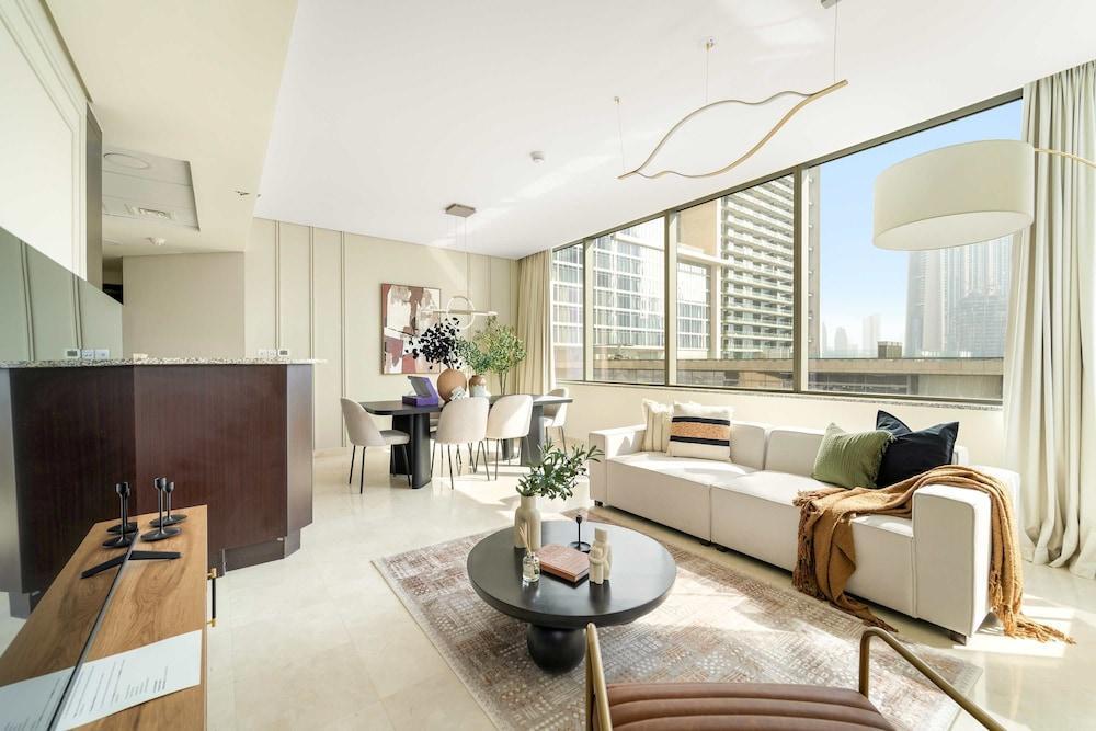 Silkhaus Premium 2bdr Stay Sky Gardens Difc
