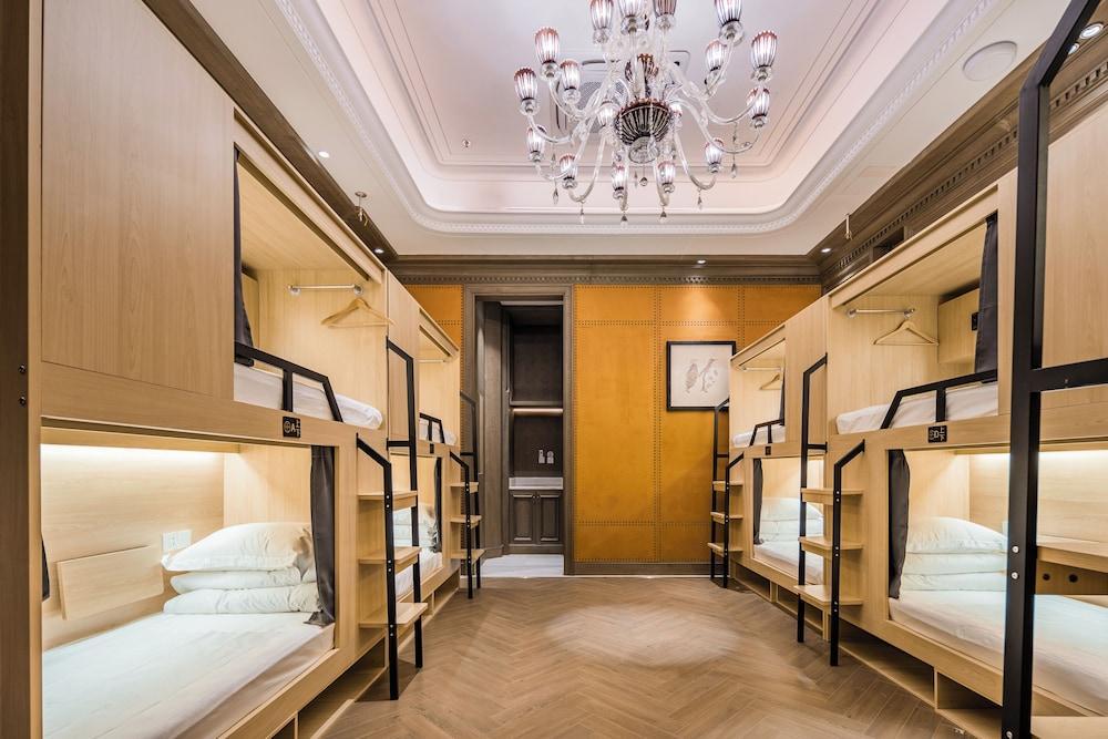 Paris Hotel Room Type - 4-Bed Famale Dormitory