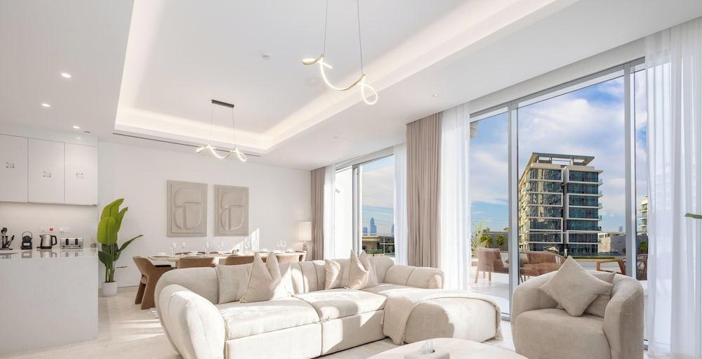 LUX District One Lagoon View Townhouse Room Type - House
