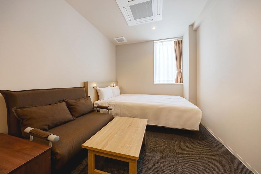 GRAND HOSTEL LDK TOKYO NISHIKASAI Room Type - Private Group Room for 1-3 with Shared Shower room, Non Smoking (Double Bed + Sofa)