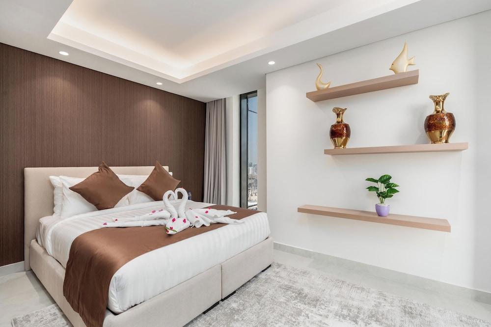Samaya Holiday Homes Cloud Suites - Tap to explore photos