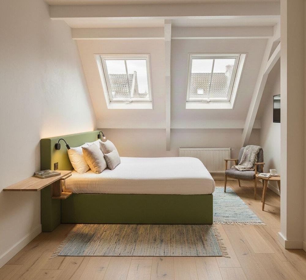 Shelter City Amsterdam Room Type - Premium Double Room, 3 Bedrooms