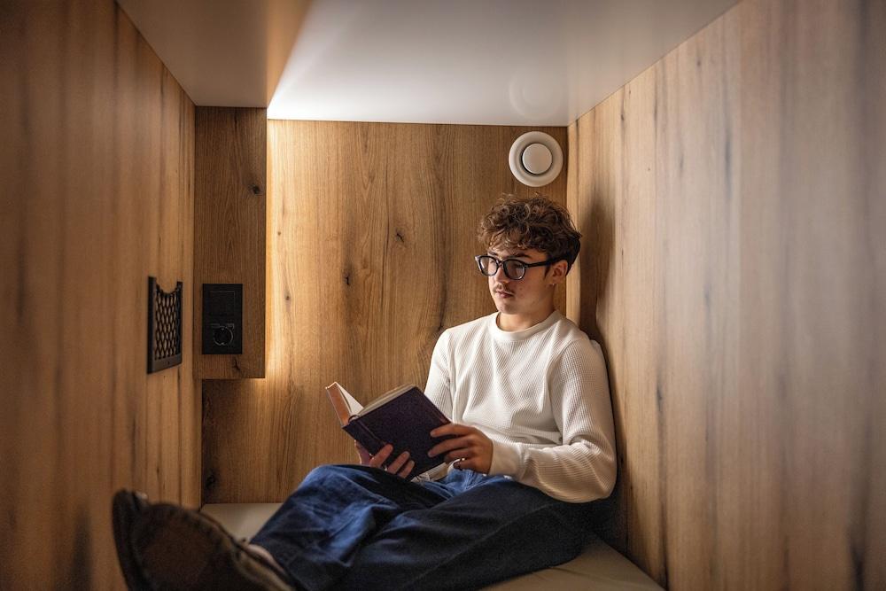 Shelter City Amsterdam Room Type - POD FOR 1 IN MIXED DORM ENSUITE