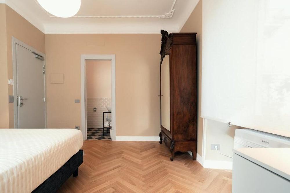Pepe's Place - Guesthouse Manzoni Room Type - Deluxe Double Room, Courtyard View