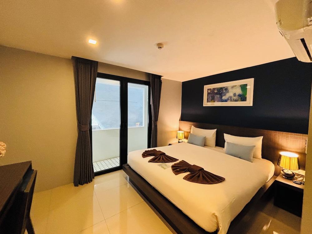 The Seens Hotel Room Type - Superior Double Room, 1 Bedroom, Non Smoking, No Windows The Seens Hotel Room Type - Superior Double Room, 1 Bedroom, Non Smoking, No Windows