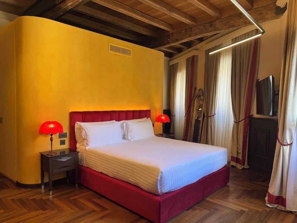 Palazzo Gambirasi Luxury Suite Roma Room Type - Bramante Suite