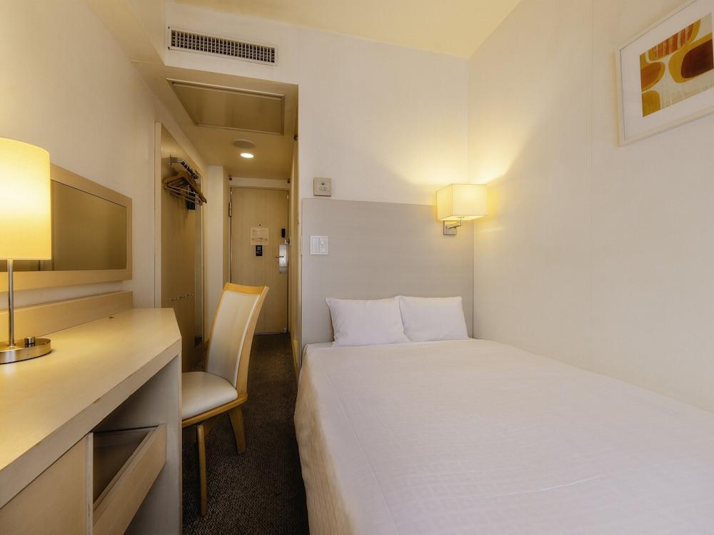 KOKO HOTEL Tokyo Nishikasai Room Type - Basic Double Room, Non Smoking KOKO HOTEL Tokyo Nishikasai Room Type - Basic Double Room, Non Smoking