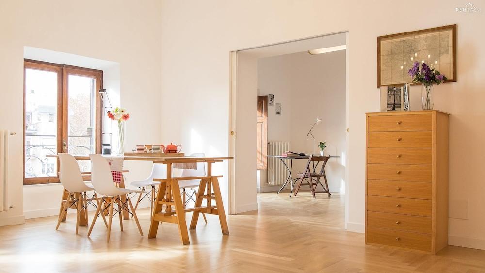 Rental in Rome Giulio Cesare Penthouse - Tap to explore photos